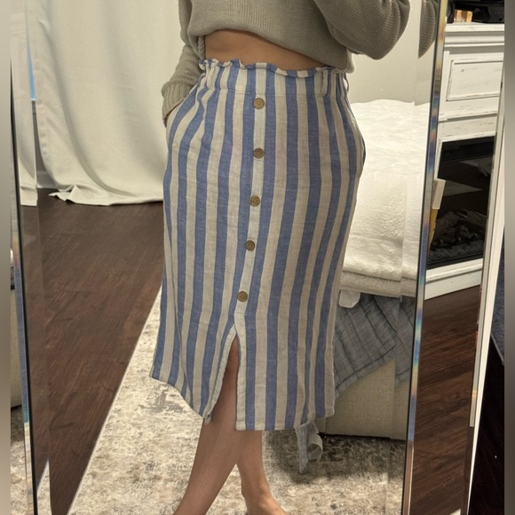 Beachy Casual Linen Striped Blue and White Button-Front Skirt - Picture 7 of 13